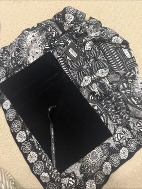 Pineda Covalin Black & White Paisley Wrap Scarf